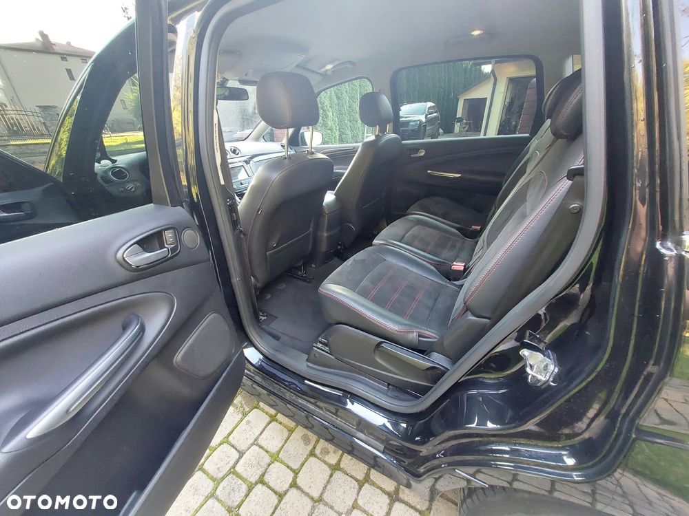 Ford S-Max - 22