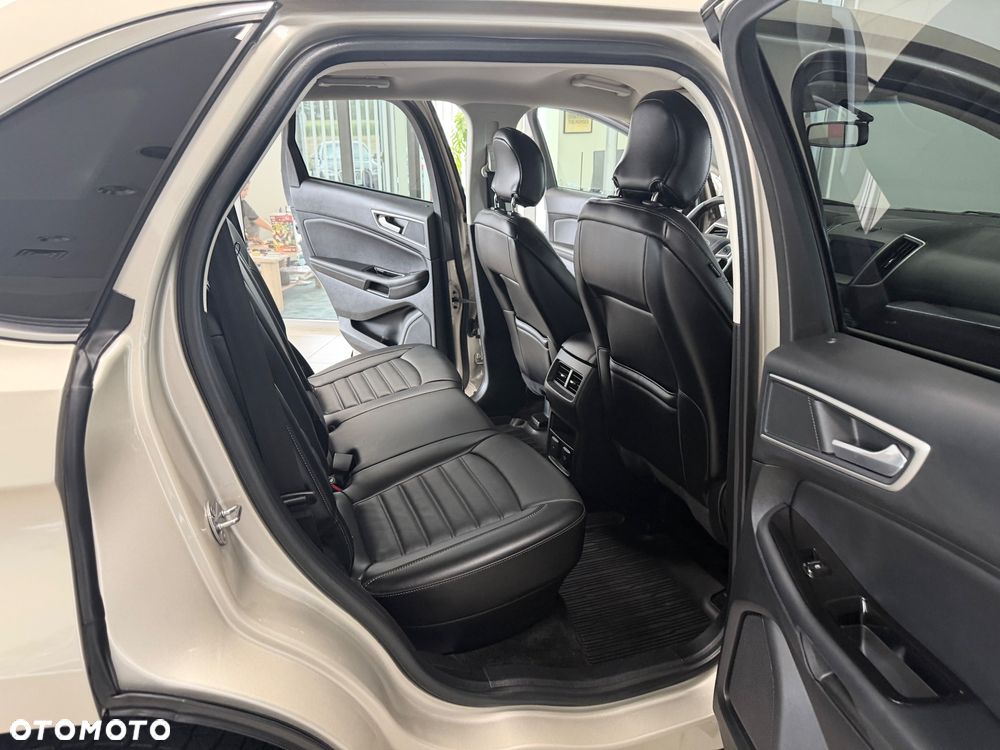 Ford Edge - 18