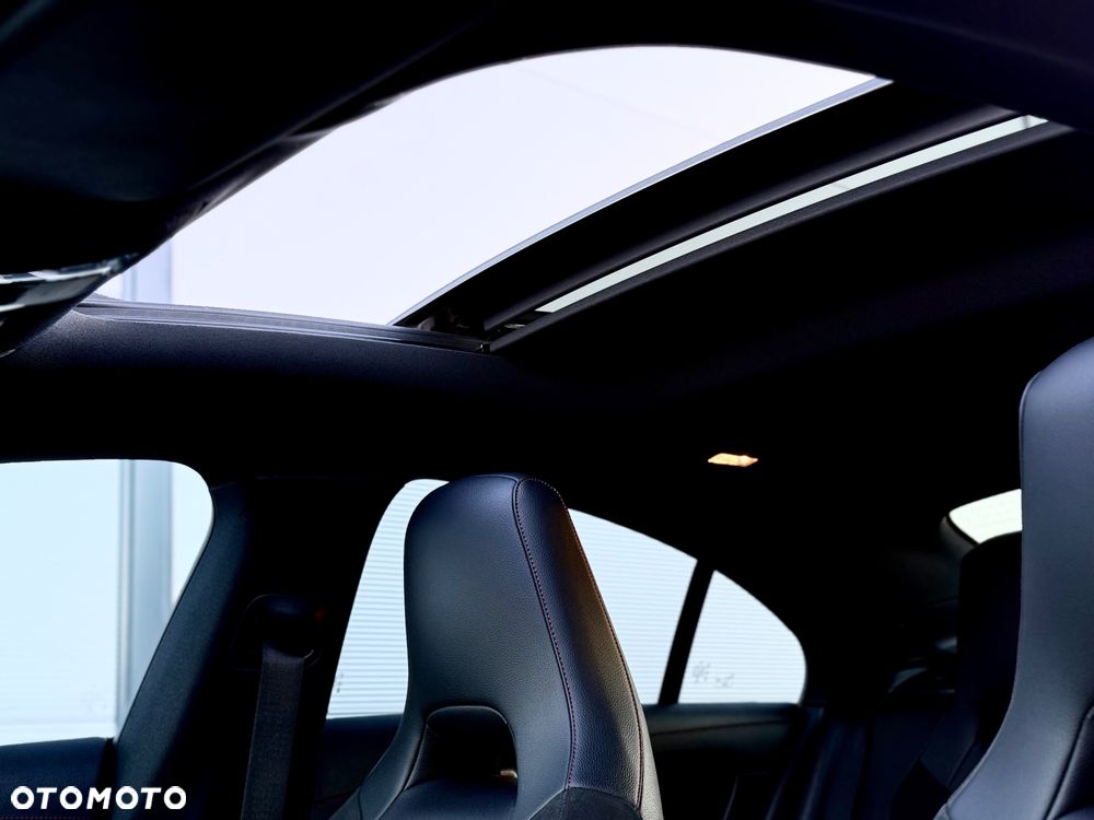 Mercedes-Benz CLA 180 d 7G-DCT AMG Line - 7