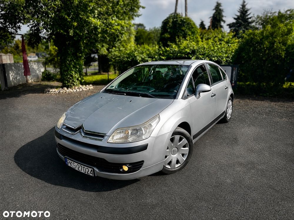Citroën C4 1.6 16V Confort - 1