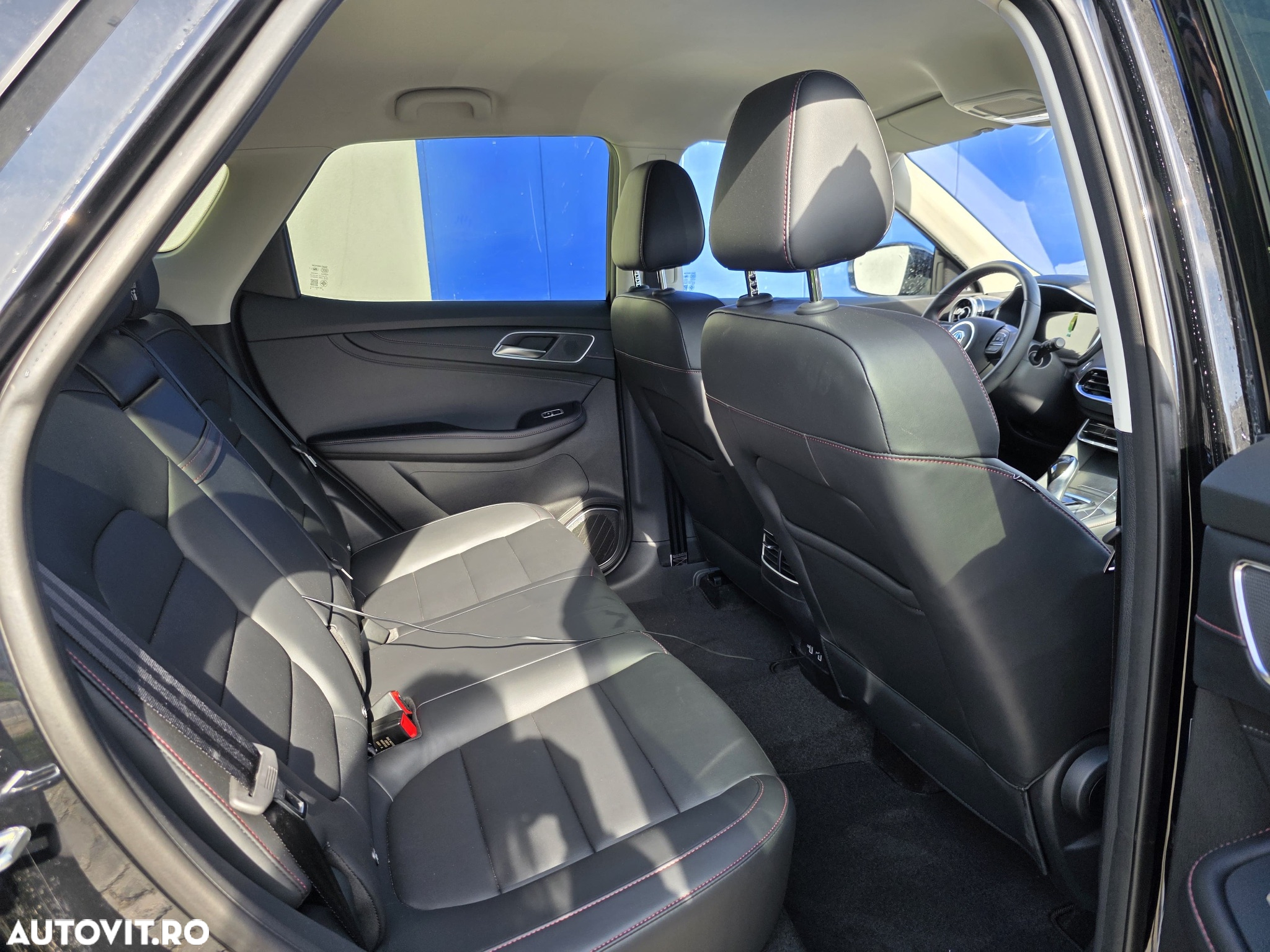 MG EHS 1.5 T-GDi AT PHEV Excite - 16