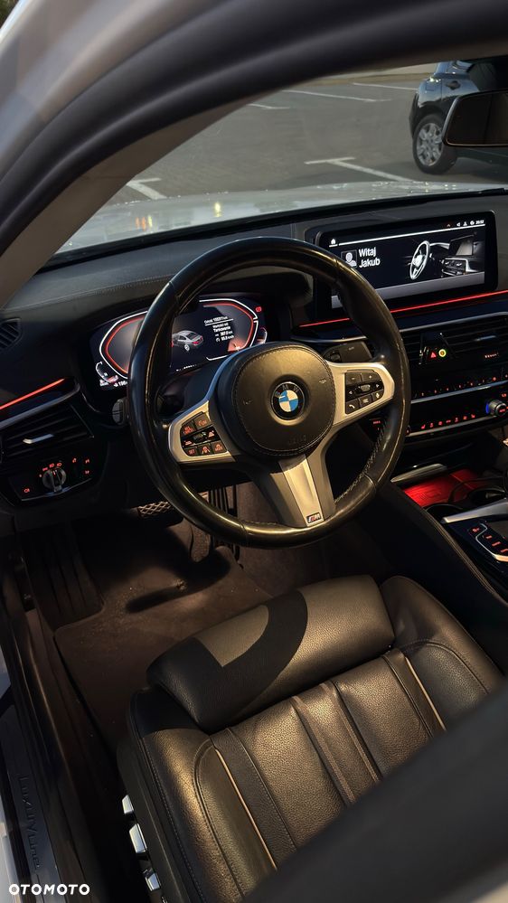 BMW Seria 5 530d mHEV Luxury Line - 13