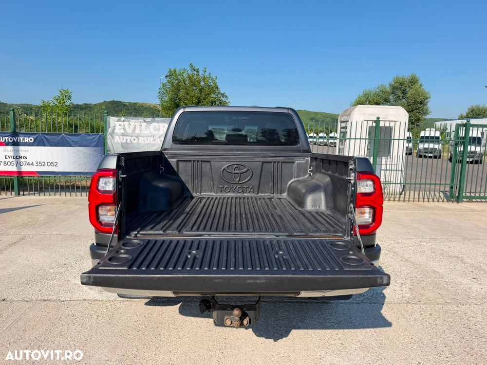 Toyota Hilux 2.8D 204CP 4x4 Double Cab AT Executive - 11