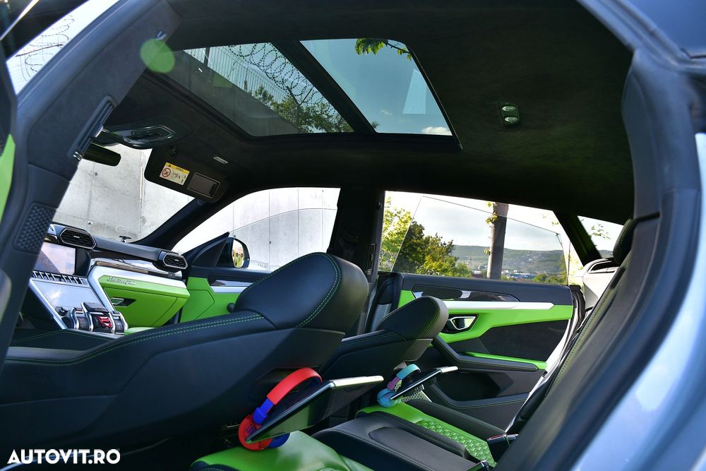 Lamborghini URUS Standard - 7