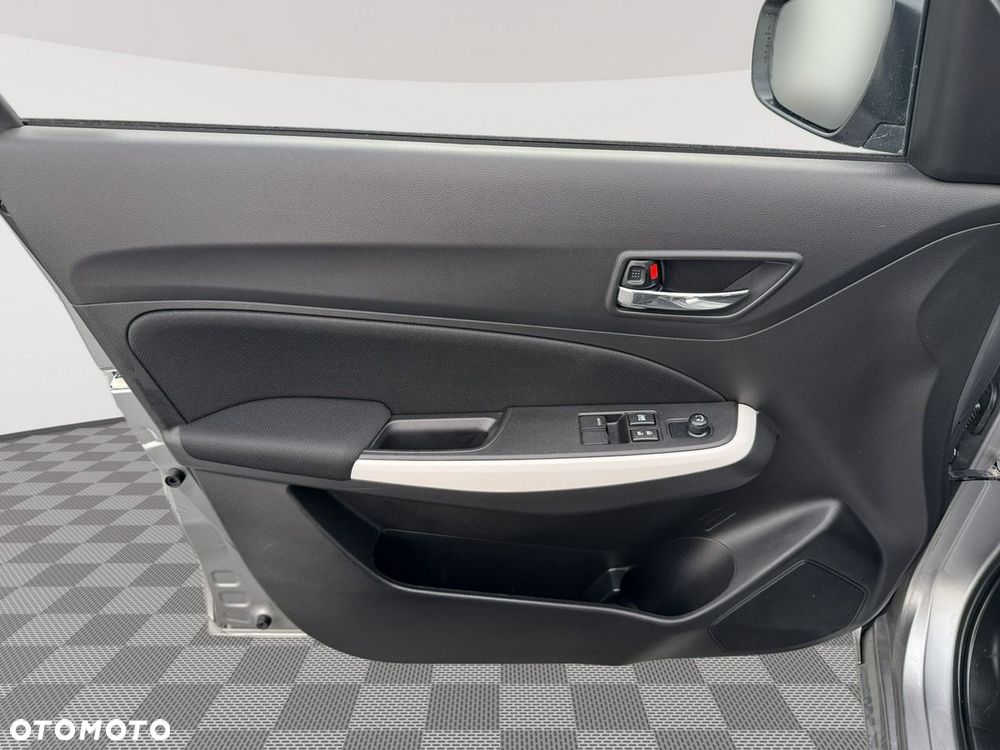 Suzuki Swift - 10