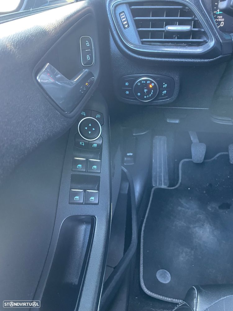 Ford Fiesta 1.0 EcoBoost Active+ - 15