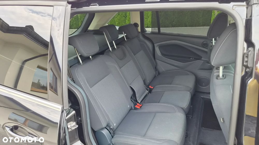 Ford Grand C-MAX 2.0 TDCi Titanium - 19