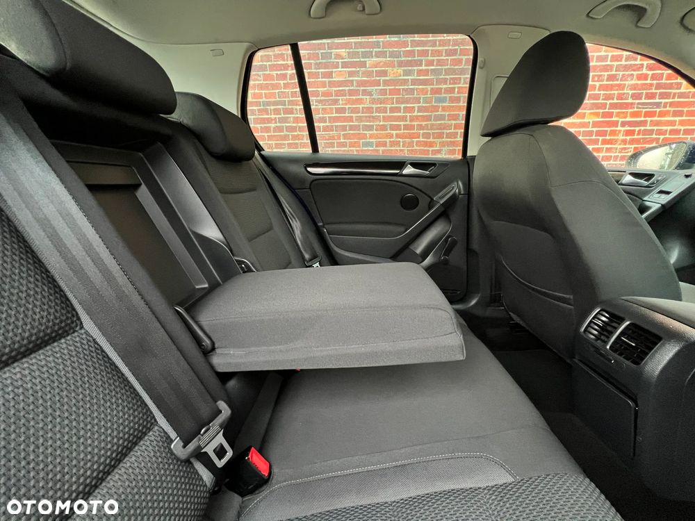 Volkswagen Golf - 19