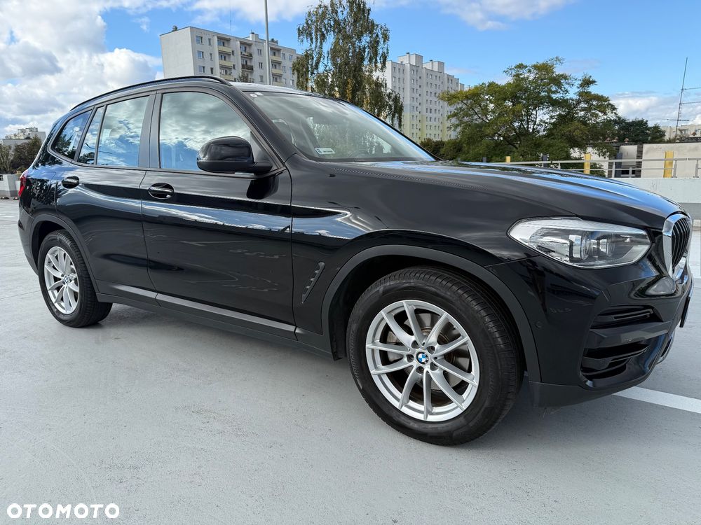BMW X3 xDrive20d Advantage - 10