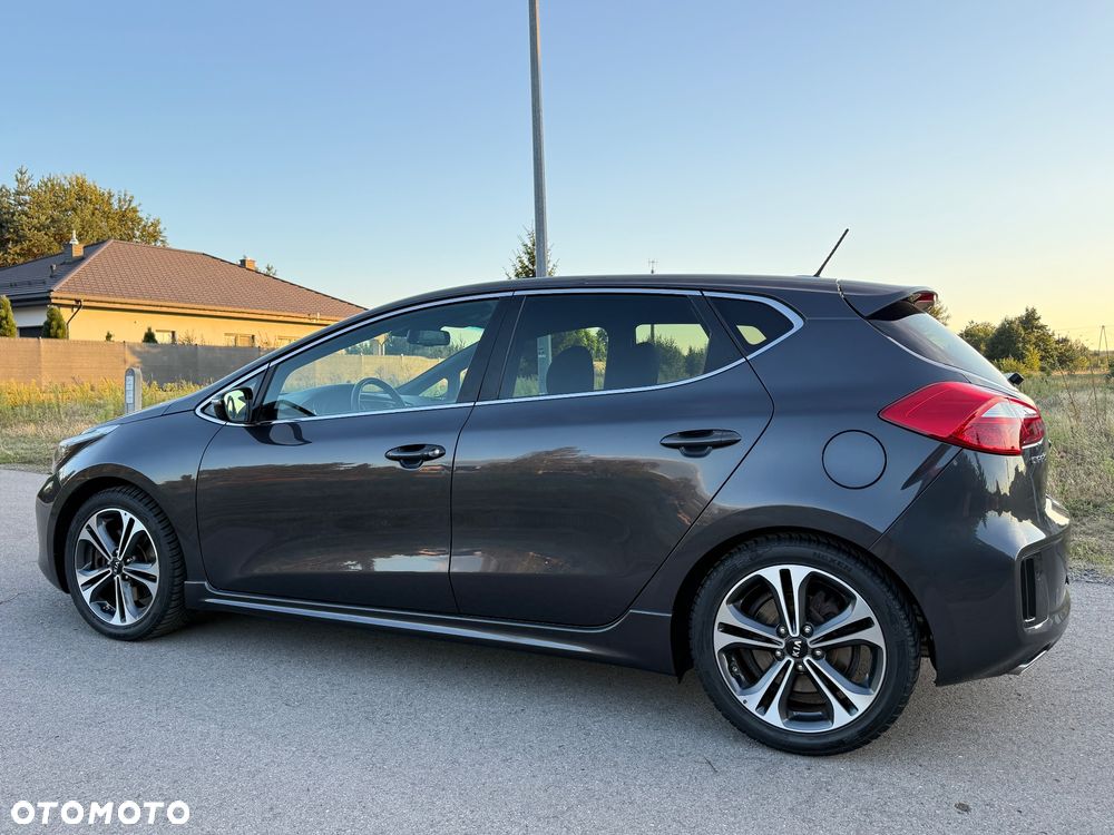 Kia Ceed 1.6 CRDi 136 DCT ISG GT Line - 11