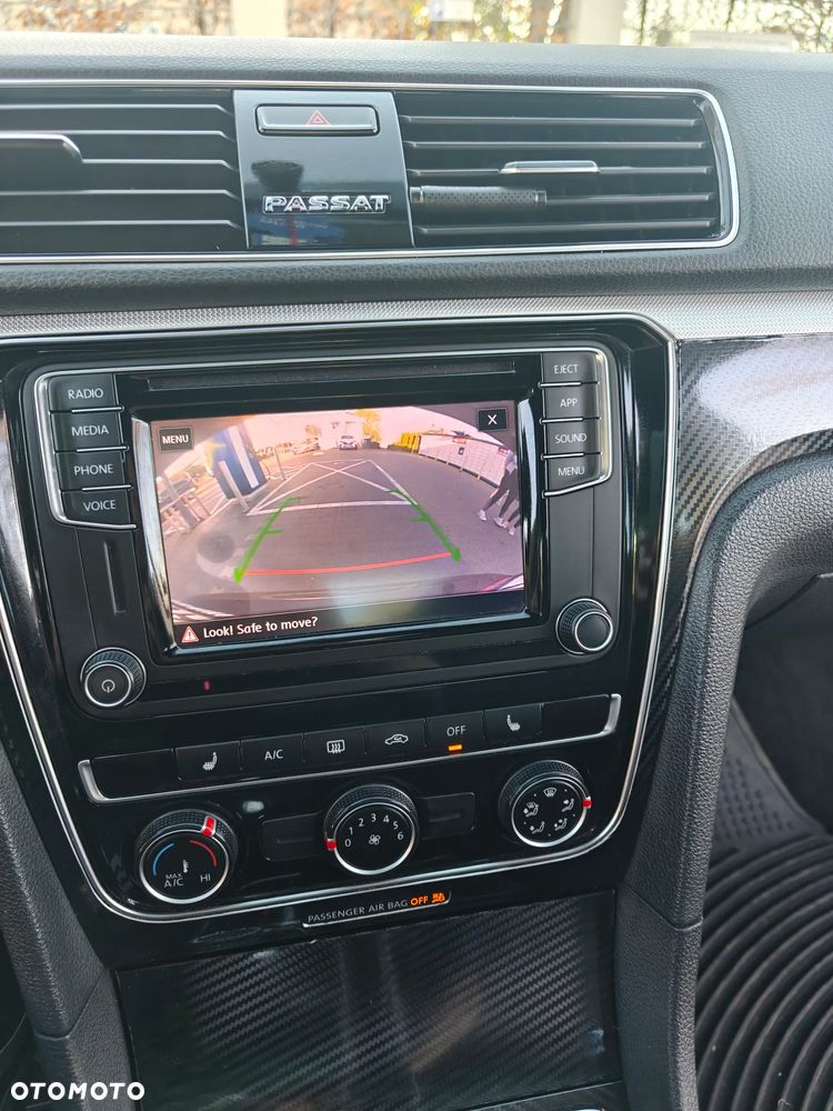 Volkswagen Passat - 17