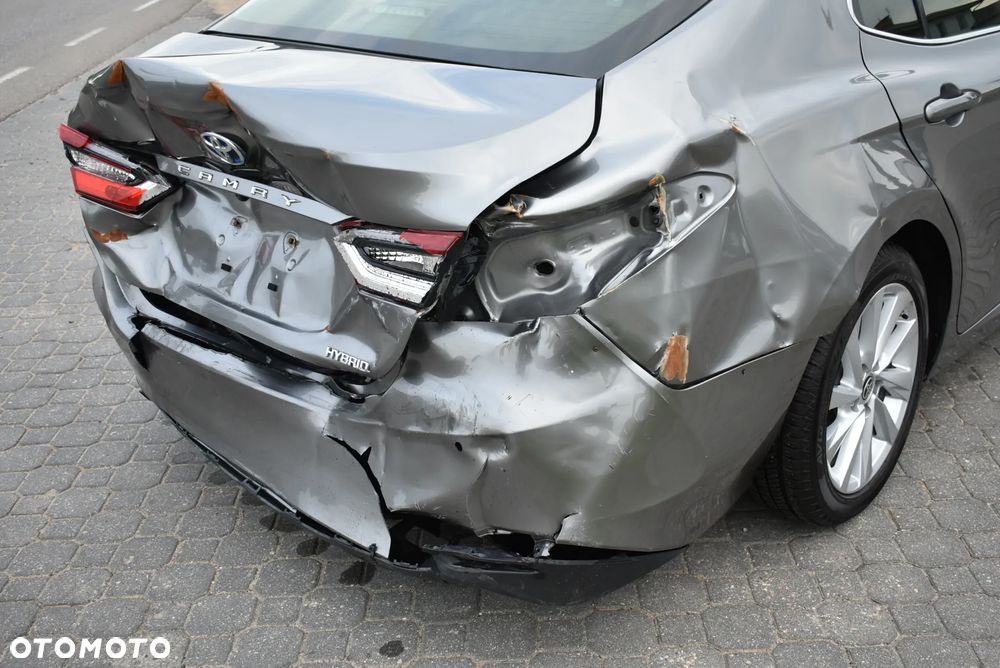 Toyota Camry 2.5 Hybrid Comfort CVT - 11