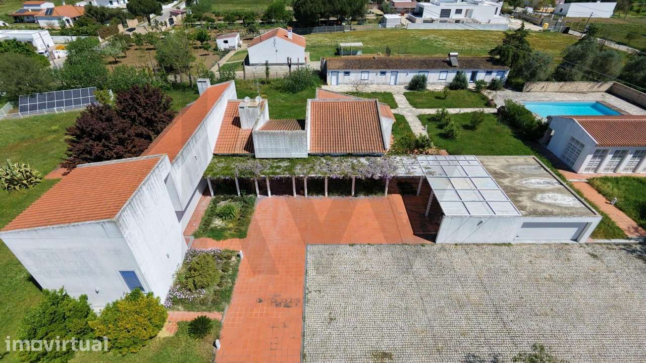 Quinta Urbana T4 em Évora | A 2 min do Hospital | 10.000 m2 | Poss. Co - Grande imagem: 2/60