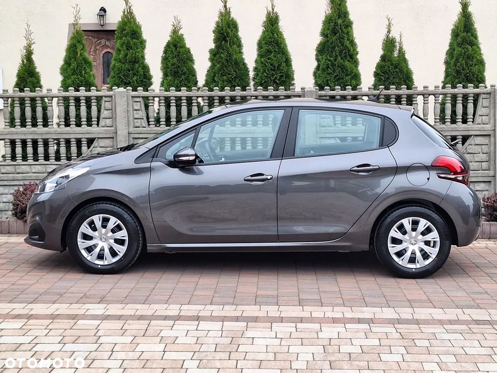 Peugeot 208 1.2 PureTech Allure - 29