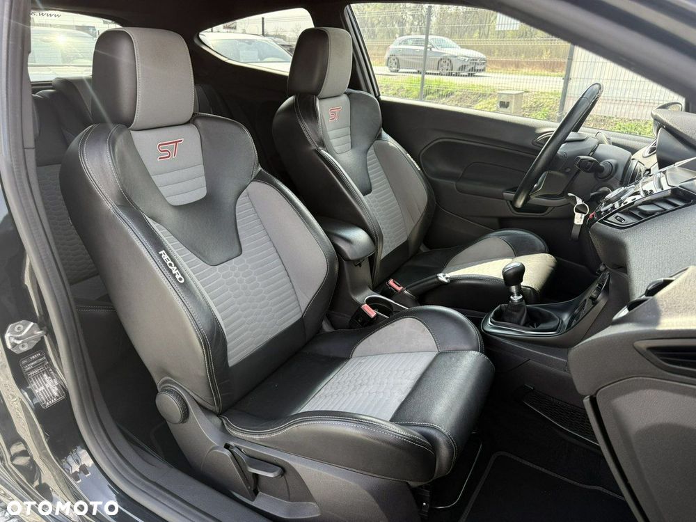 Ford Fiesta - 15