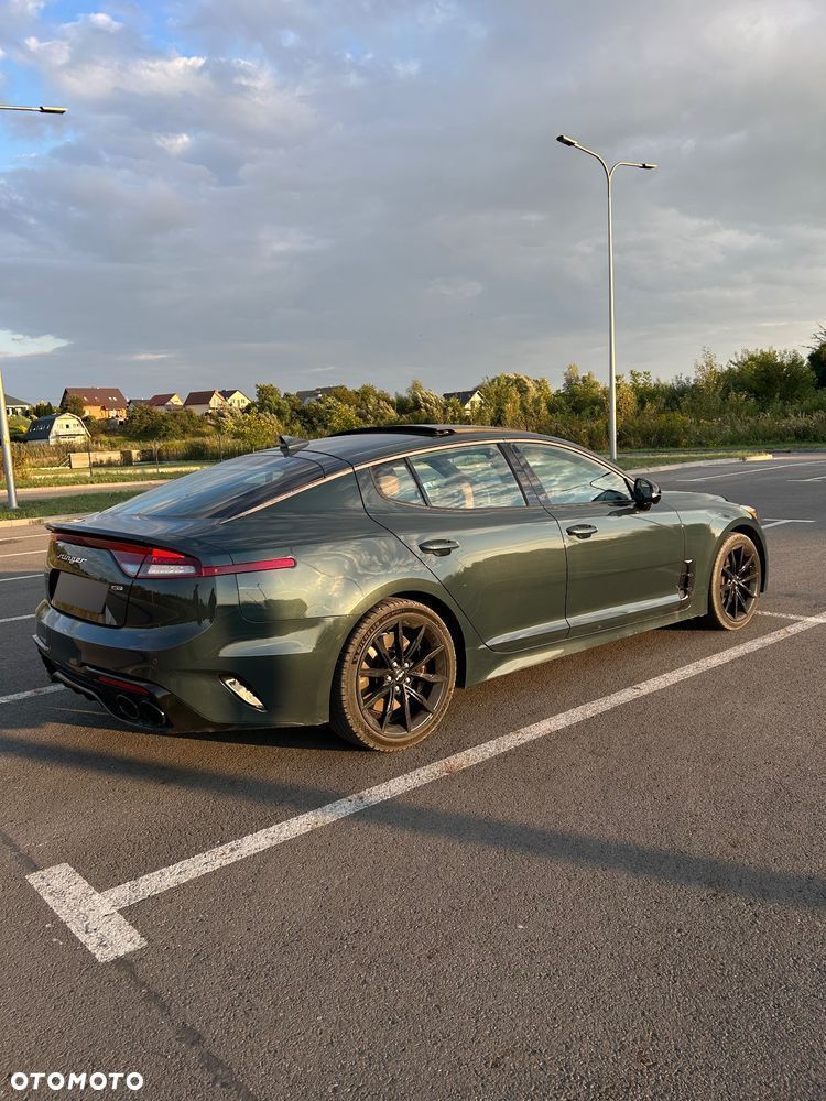 Kia Stinger - 7