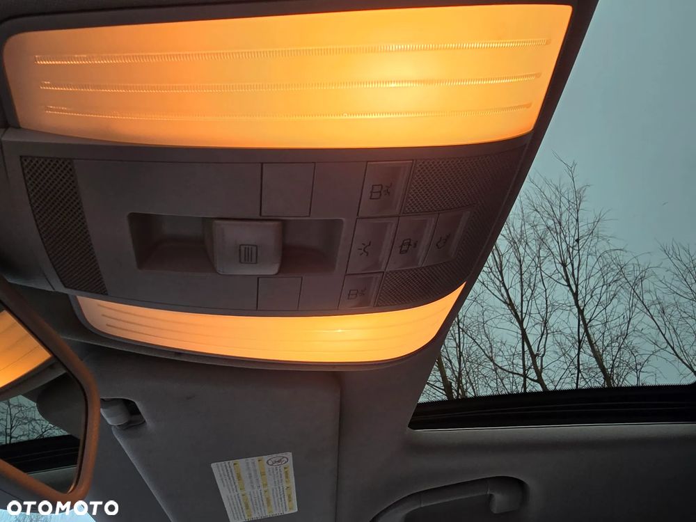 Mercedes-Benz Klasa E 200 CDI DPF BlueEFFICIENCY Avantgarde - 15