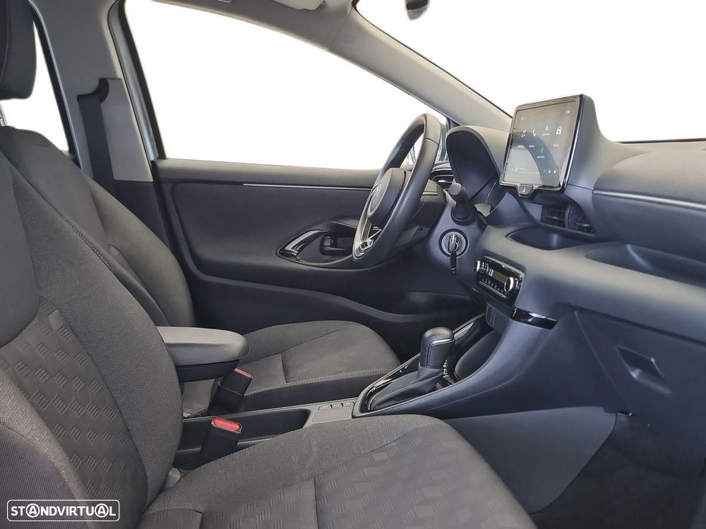 Toyota Yaris - 7