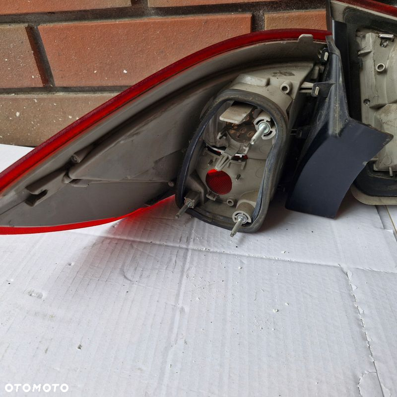 LAMPA PRAWY TYŁ TYLNA FORD MONDEO MK4 KOMBI (07-10) 7S71-13404-B EUROPA - 7