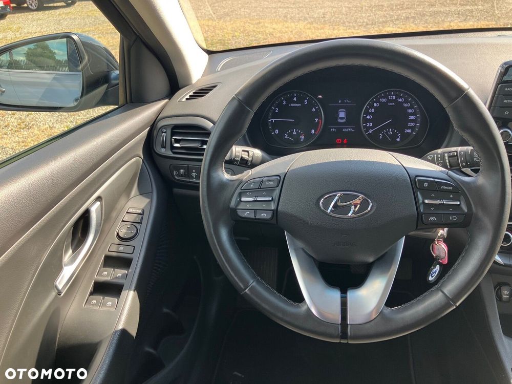 Hyundai i30 Fastback 1.0 T-GDI Comfort - 12
