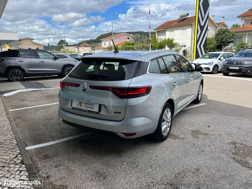 Renault Mégane Sport Tourer 1.6 E-Tech Plug-In Hybrid Equilibre - 4