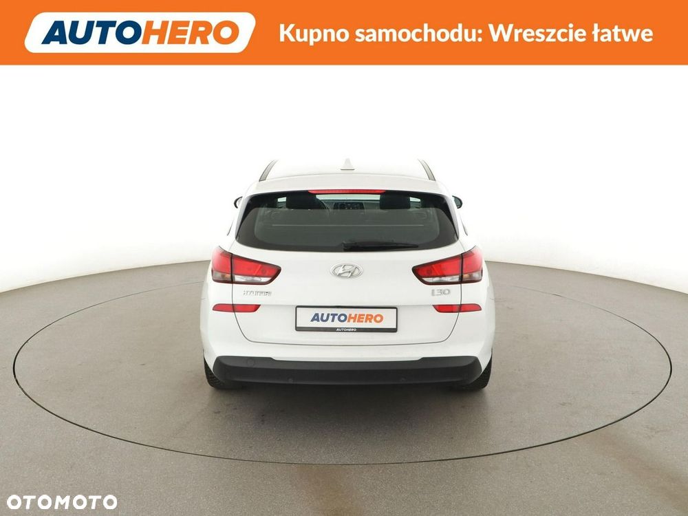 Hyundai i30 1.4 Pure - 7