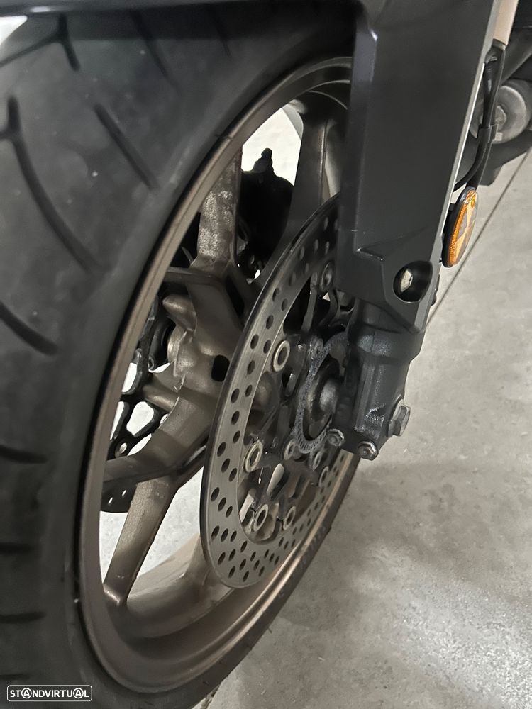 Honda CB Cb 650r - 14