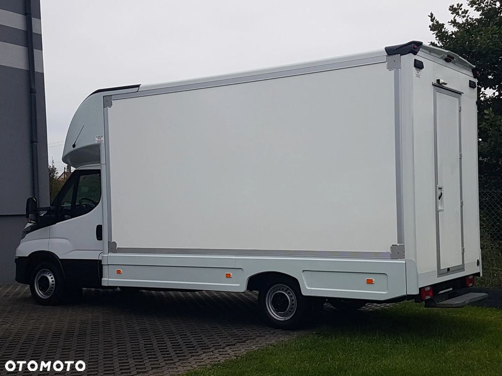 Iveco DAILY KONTENER NISKOPODŁOGOWY 4,43x2,23x2,42 SKLEP FOODTRUCK BAR KLIMA KONIOWÓZ KAMPER - 3