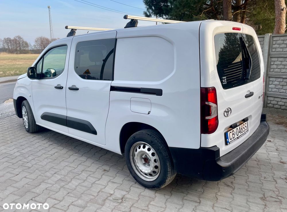 Toyota Proace City Kombi D-4D Compact 2,6t - 12