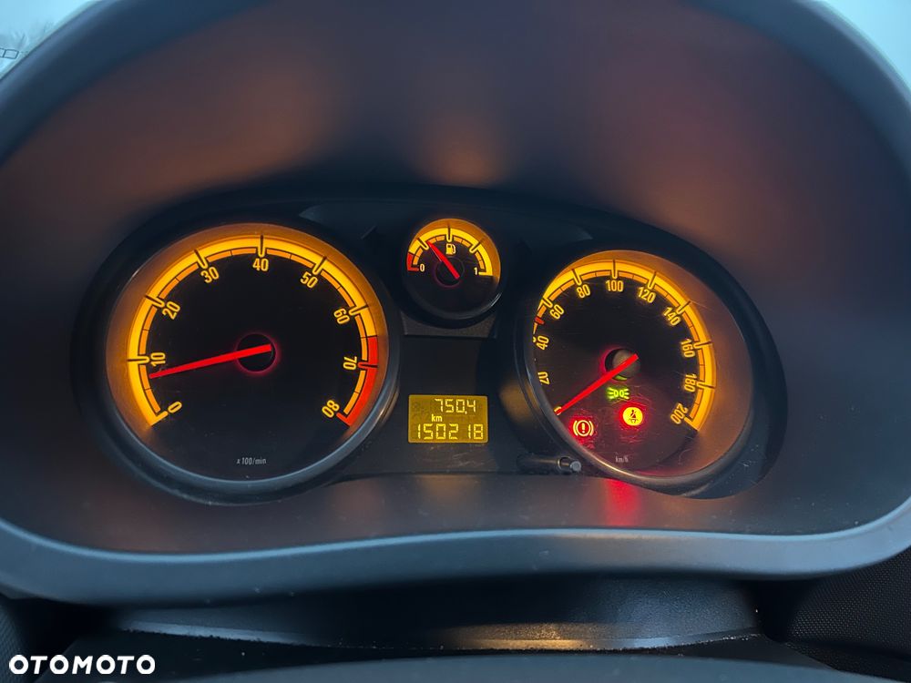 Opel Corsa 1.2 16V Cosmo - 13