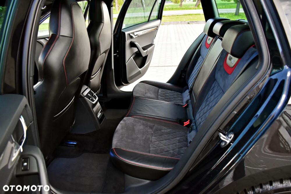 Skoda Octavia 2.0 TDI DSG RS - 27