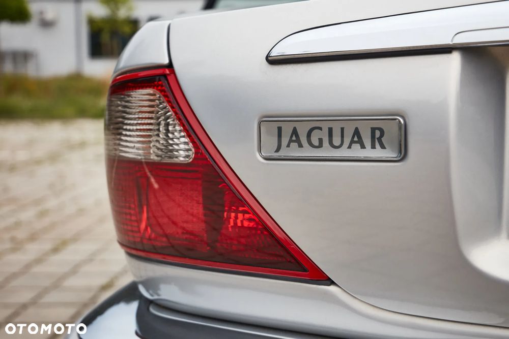 Jaguar XJ Sovereign 4.0 - 6