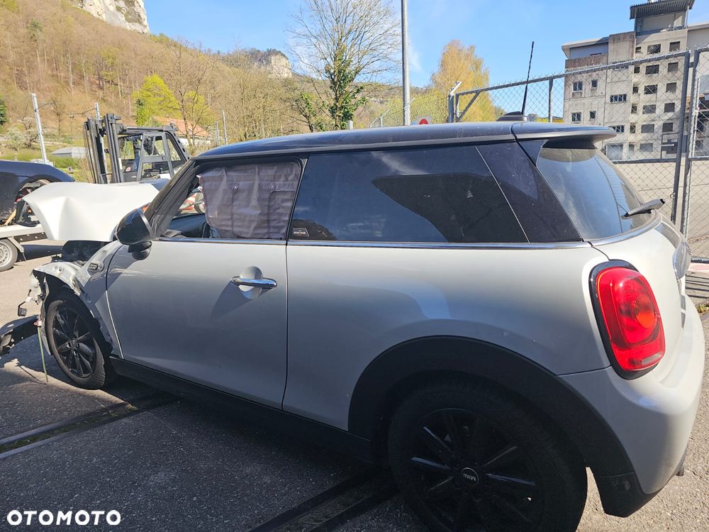 MINI Cooper - 1