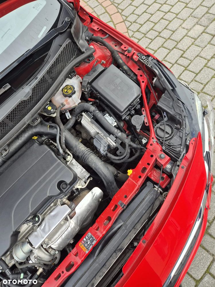 Opel Astra 1.4 T Elite S&S - 18