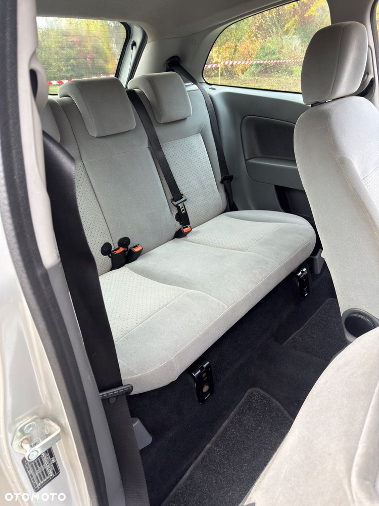 Ford Fiesta - 10