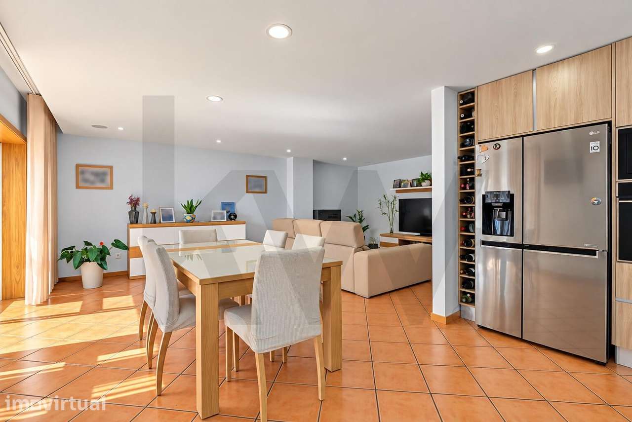 Apartamento T3 em Milheirós de Poiares - Grande imagem: 4/21