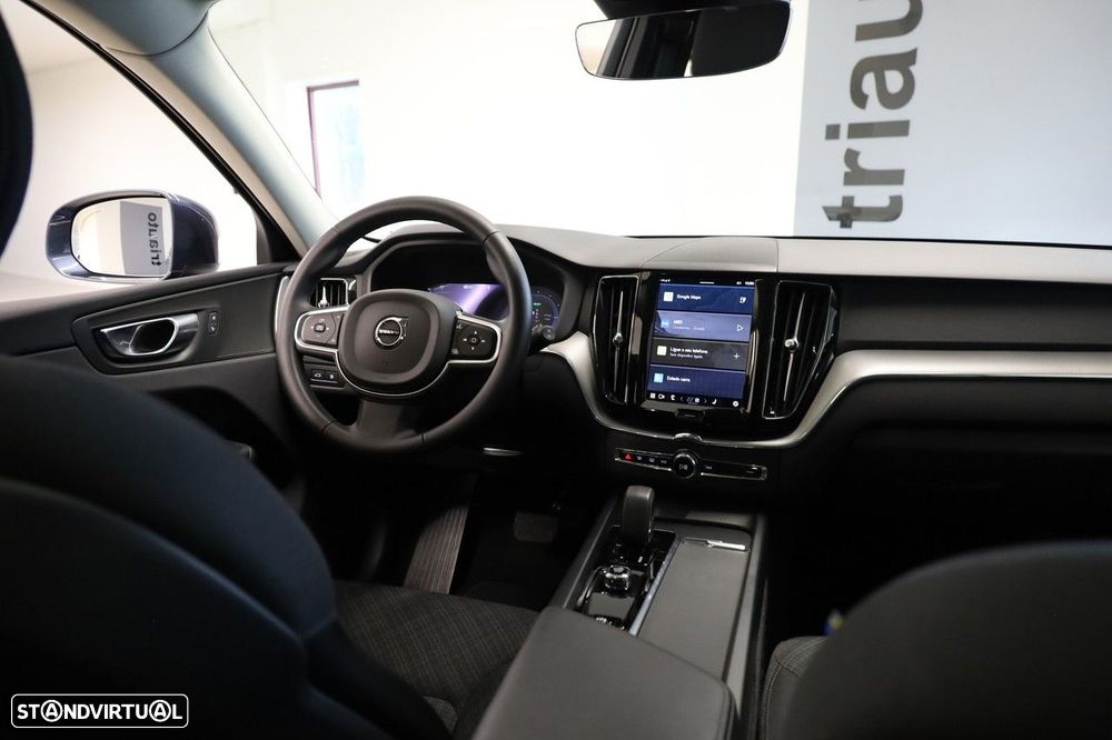 Volvo XC 60 2.0 T6 PHEV Core AWD - 18