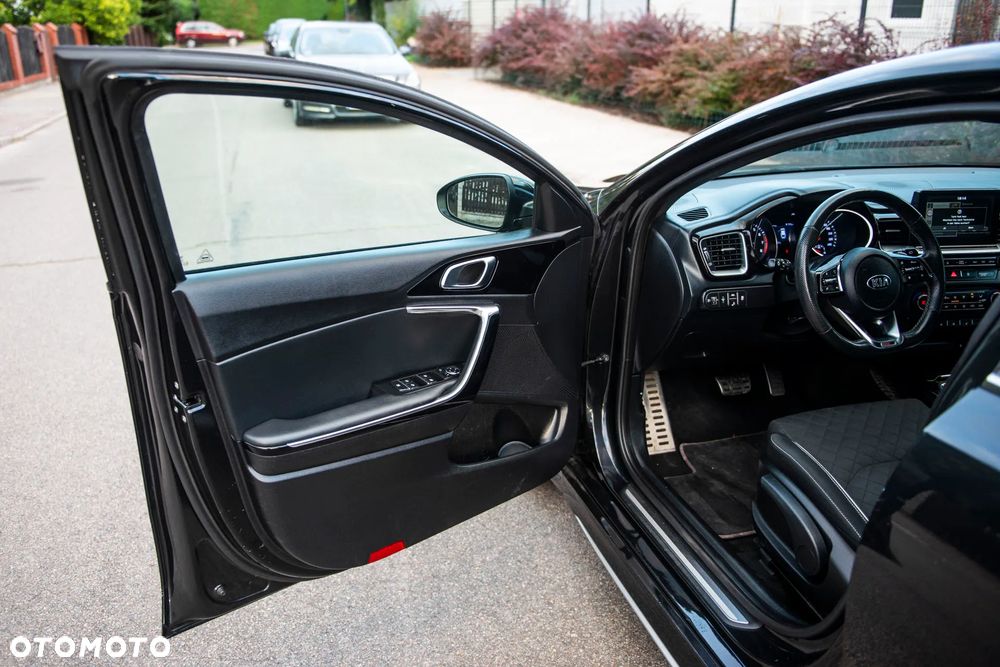 Kia ProCeed 1.4 T-GDI GT Line DCT - 14