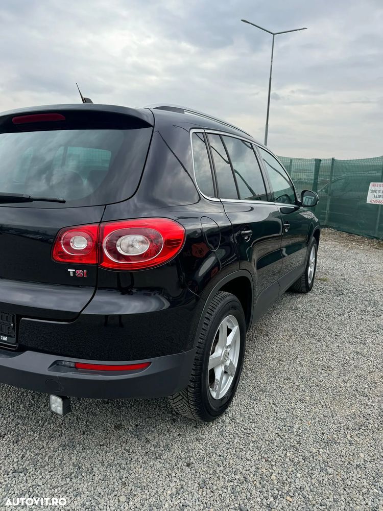 Volkswagen Tiguan - 27