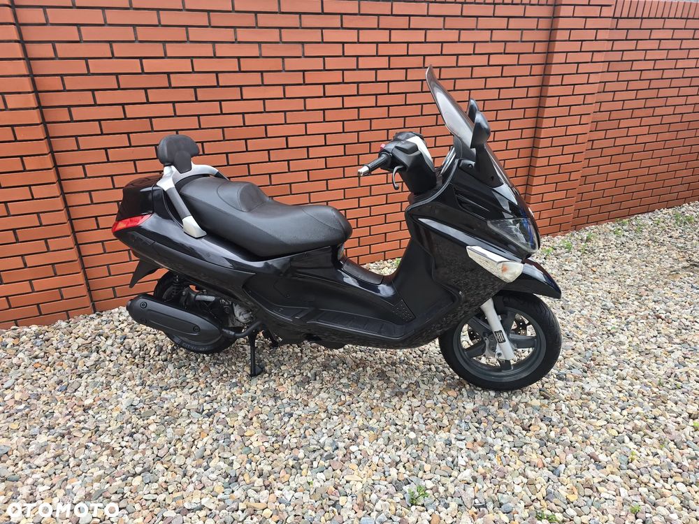 Piaggio Xevo - 2