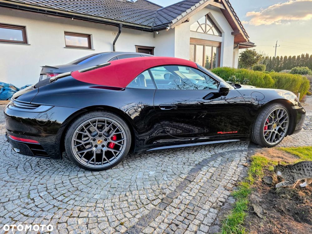 Porsche 911 Carrera 4S - 30