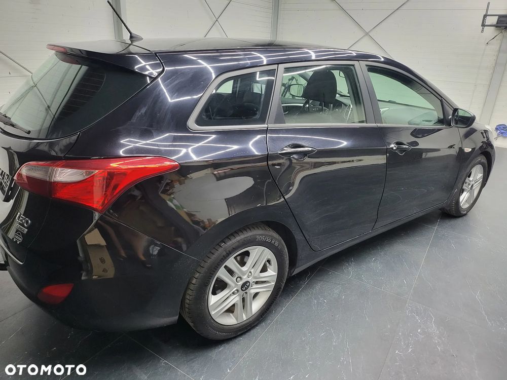 Hyundai i30 1.6 CRDi Premium - 19
