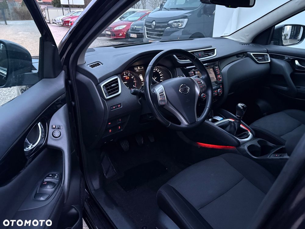 Nissan Qashqai 1.6 DIG-T N-Vision - 14