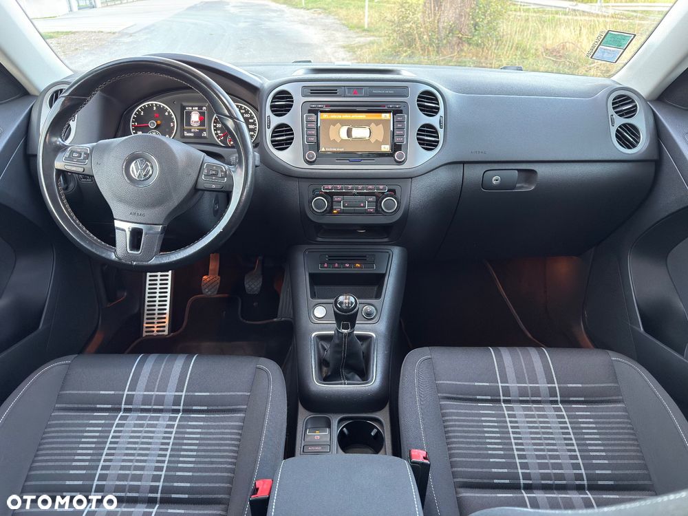 Volkswagen Tiguan 2.0 TDI DPF BlueMotion Technology Lounge Sport & Style - 30