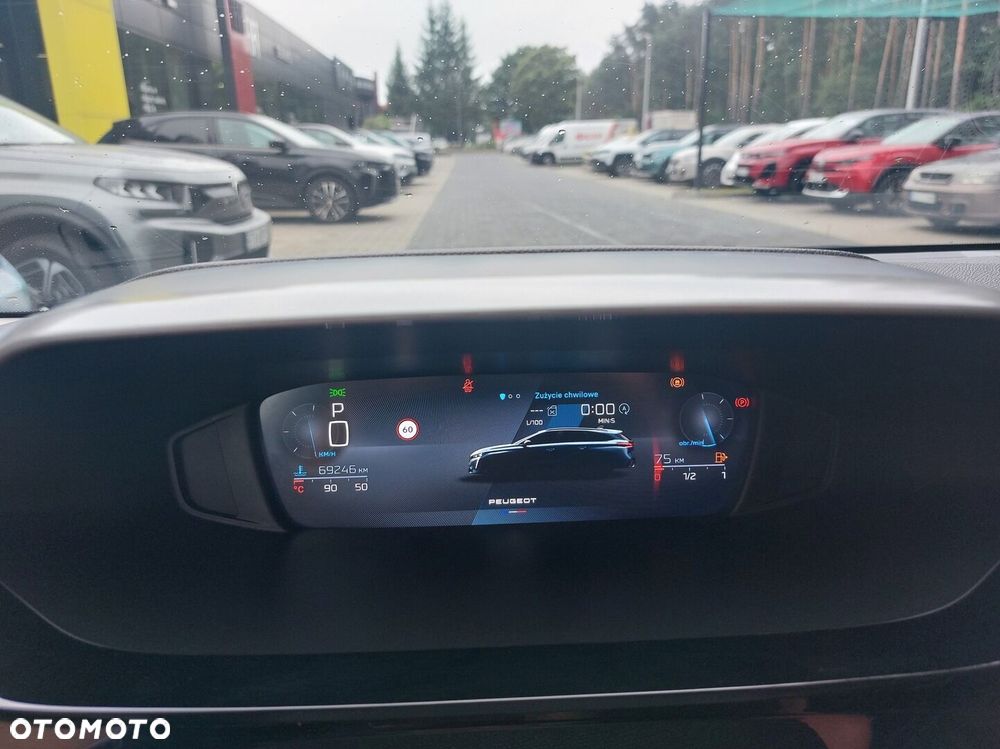 Peugeot 308 1.5 BlueHDi Allure S&S EAT8 - 17