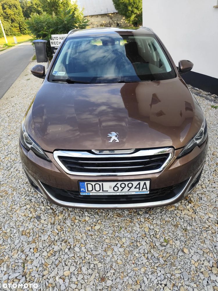 Peugeot 308 SW 1.2 PureTech Allure S&S - 3