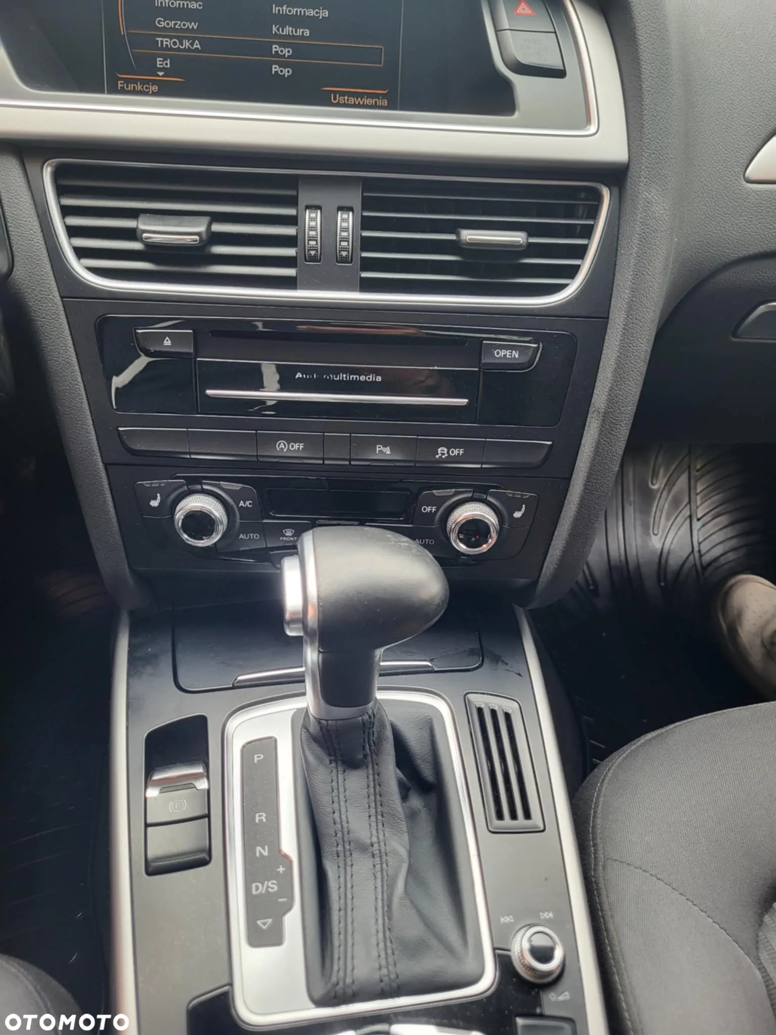 Audi A4 2.0 TDI S tronic - 11