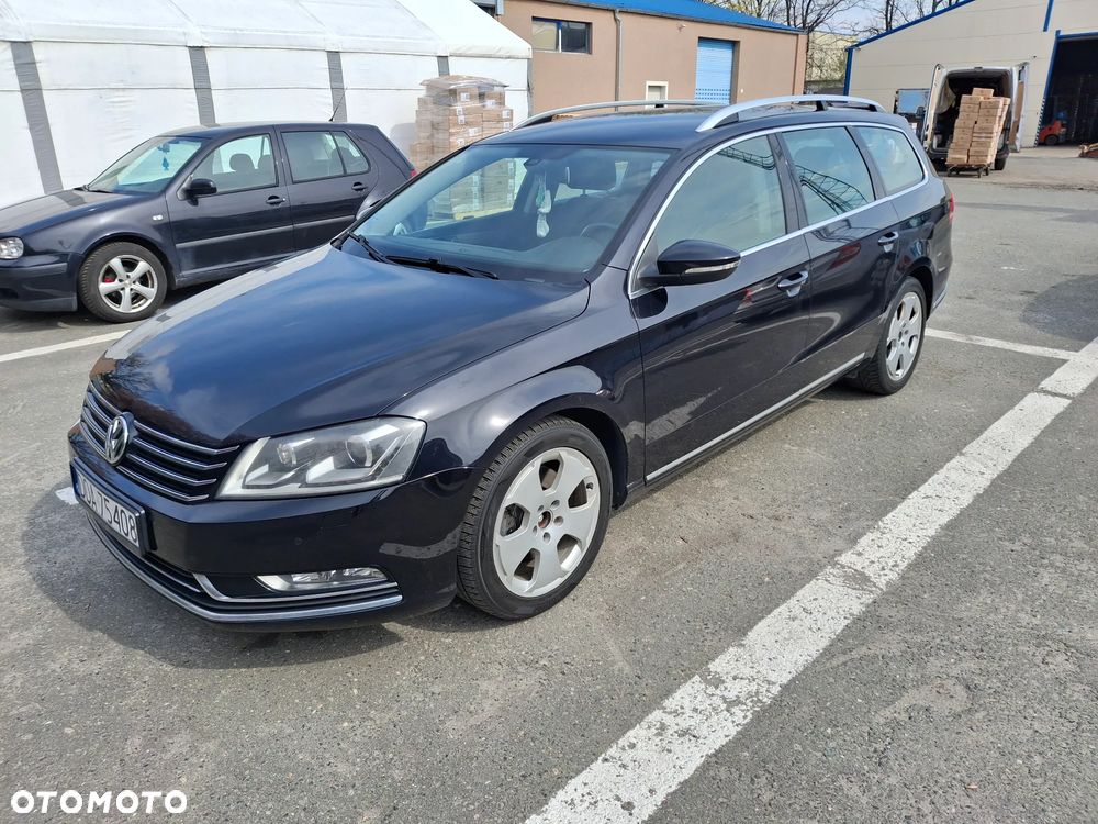 Volkswagen Passat 2.0 TDI Comfortline DSG - 4