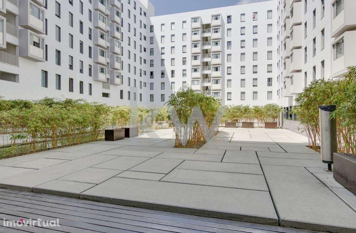 Situado em um condomínio fechado com uma ampla gama de comodidades - Grande imagem: 4/33