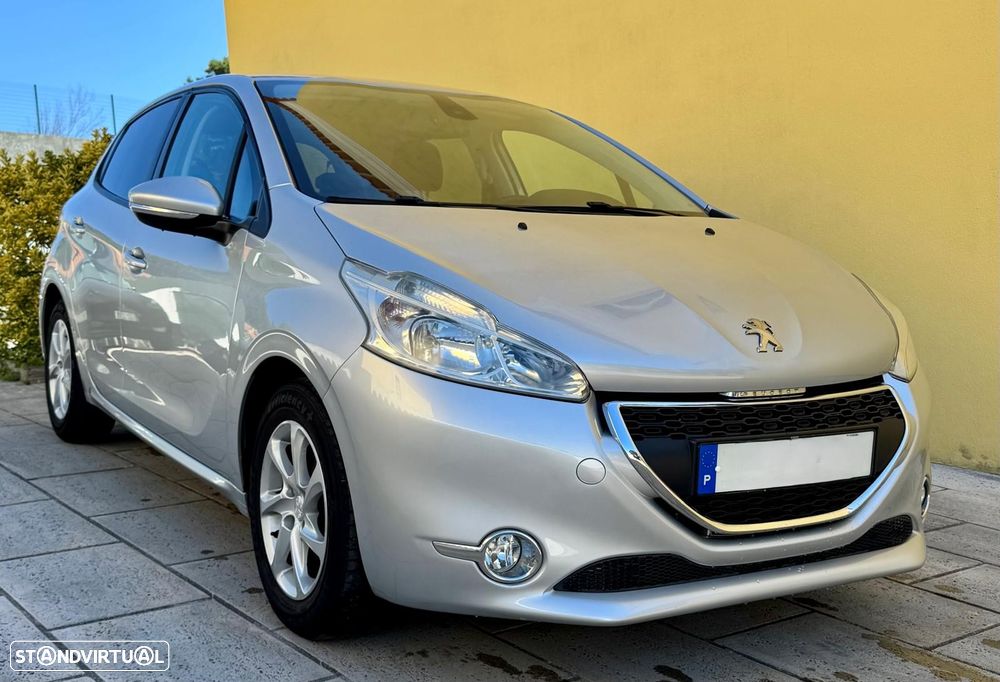Peugeot 208 1.4 HDi Active - 2